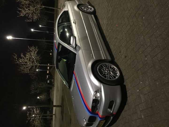 BMW 323Ci (1999)