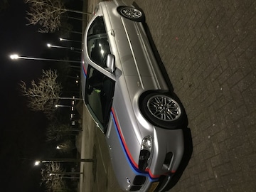 BMW 323Ci (1999)