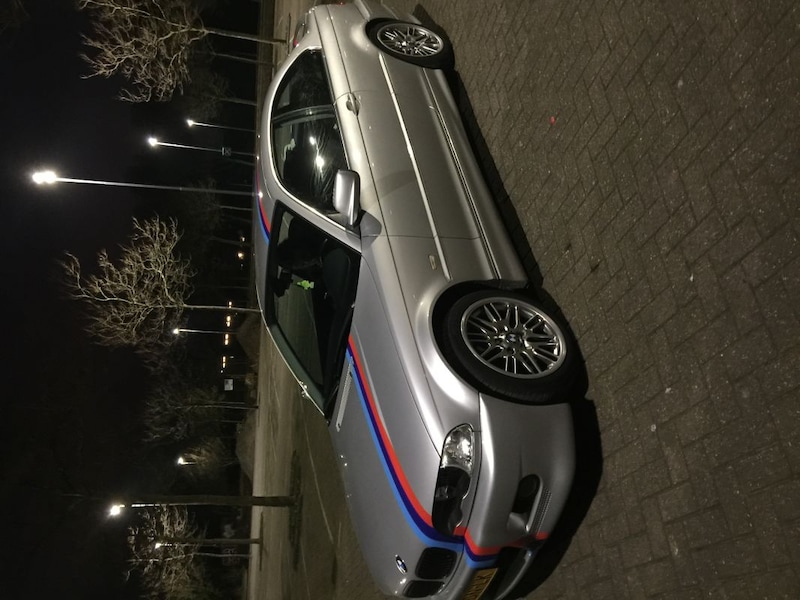 BMW 323Ci (1999)