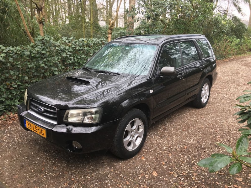 Subaru Forester 2.0 XT AWD (2003)