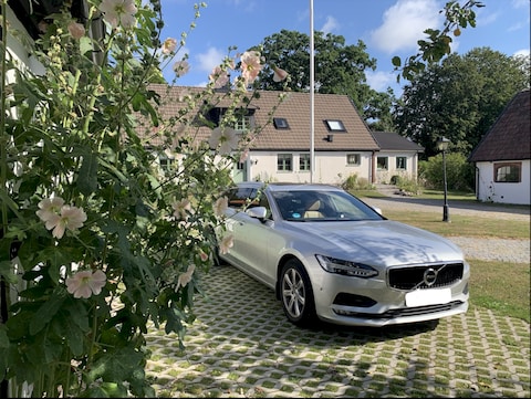 Volvo V90 D3 Momentum (2018)