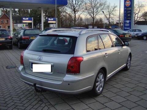 Toyota Avensis Wagon 1.8 16v VVT-i Linea Luna (2003)