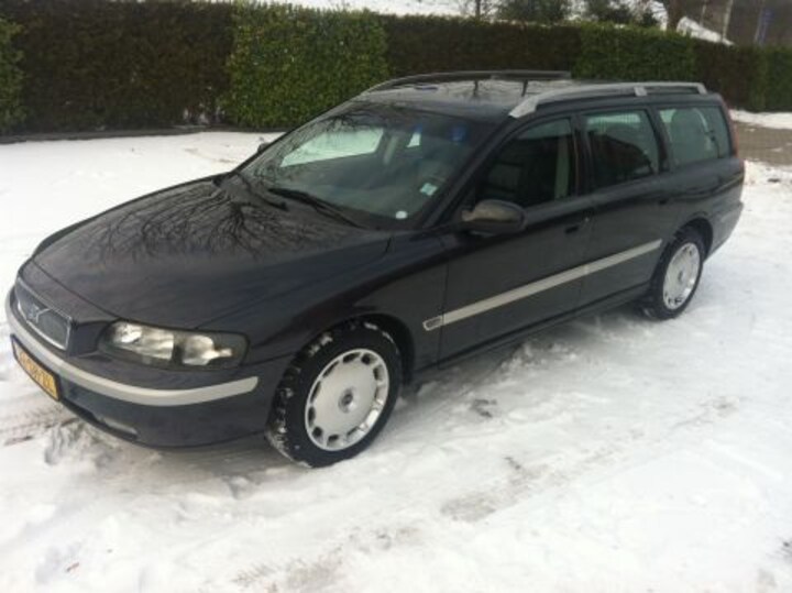 Volvo V70 T5