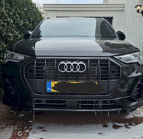 Audi Q3 35 TFSI S edition