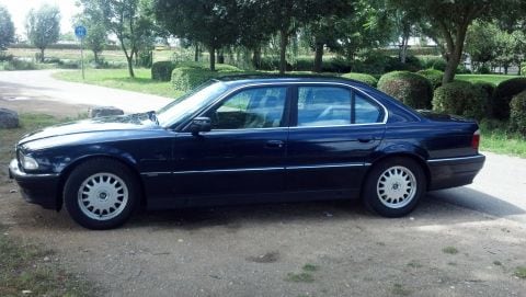 BMW 740i Executive (1994)