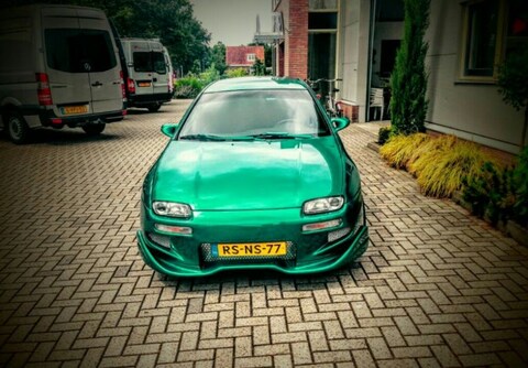 Mazda 323 1.5i GLX (1997)