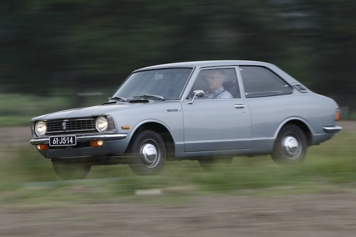 Toyota Corolla generatie 2