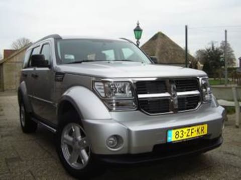 Dodge Nitro 2.8 CRD 4x4 SXT (2008)