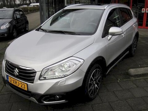 Suzuki S-Cross 1.6 High Executive