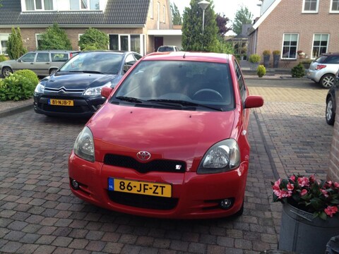 Toyota Yaris 1.5 16v VVT-i T Sport