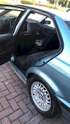 BMW 320i (1993)