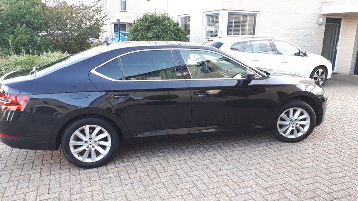 Skoda Superb 1.6 TDI Greentech Style (2017)