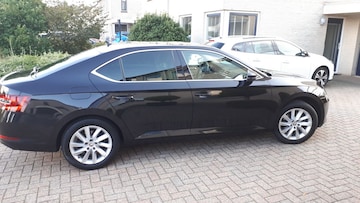 Skoda Superb 1.6 TDI Greentech Style (2017)