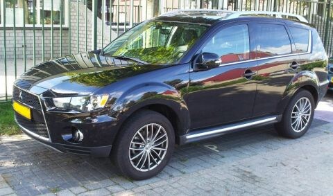 Mitsubishi Outlander 2.0 2WD Intro Edition (2010)