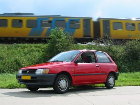 Toyota Starlet 1.3 XLi (1991)