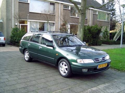 Nissan Primera Wagon 2.0 SE (1999)