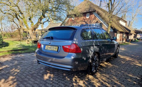 BMW 318d Touring