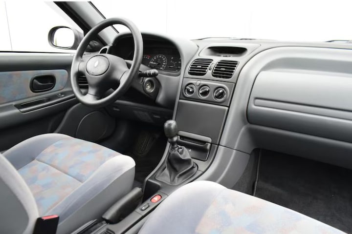 Renault Laguna