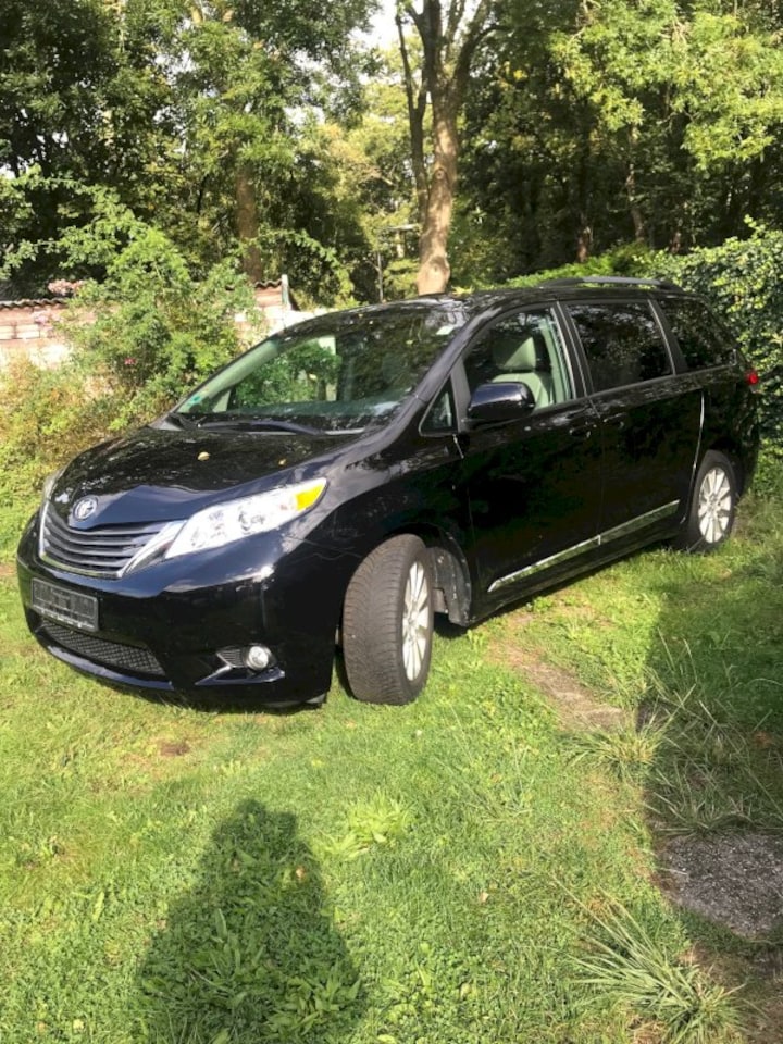 Toyota Sienna (2014)