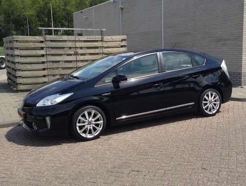 Toyota Prius 1.8 HSD Business (2012)