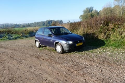 Opel Corsa 1.4i Joy (1995)