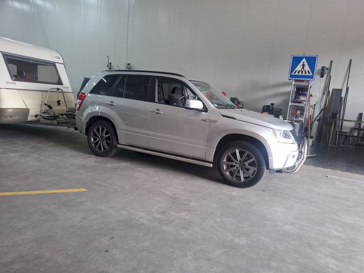 Suzuki Grand Vitara 3.2 V6 (2010)