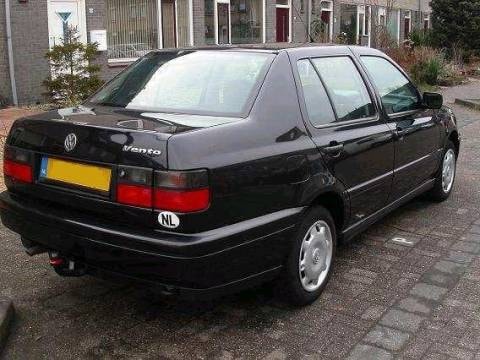Volkswagen Vento 1.8 90pk GL (1997)