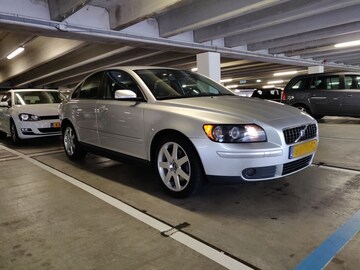 Volvo S40 2.4 Momentum (2004)