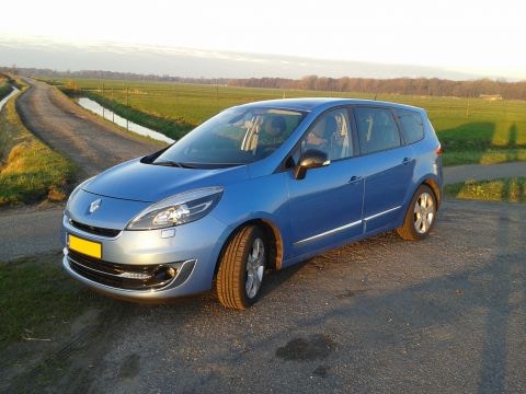 Renault Grand Scénic dCi 130 Energy Bose (2012)
