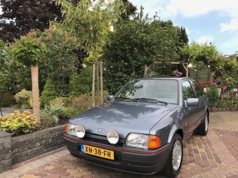 Ford Escort 1.6i Bravo
