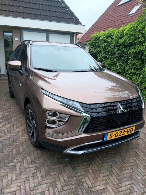 Mitsubishi Eclipse Cross PHEV Intense+