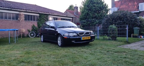 Volvo V40 2.0