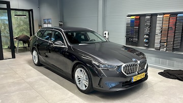 BMW 530e Touring (2025)