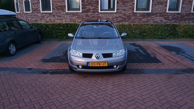 Renault Mégane 1.6 16V Privilège Luxe (2004)