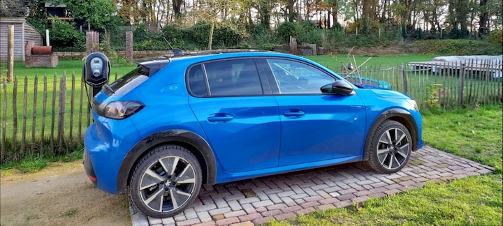 Peugeot e-208 GT Pack EV 50kWh 136 (2021)