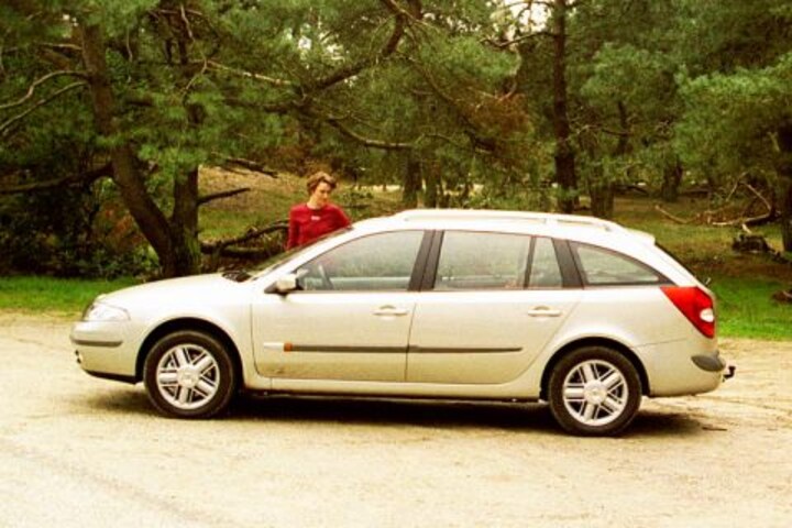 Renault Laguna Grand Tour 1.9 dCi 120pk Initiale