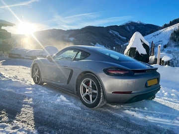 Porsche 718 Cayman S (2017)