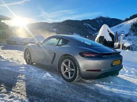 Porsche 718 Cayman S