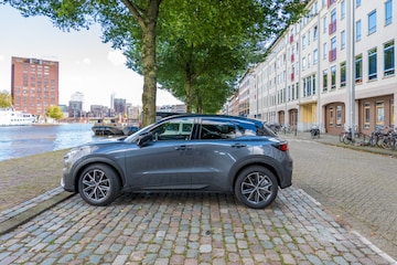 Lexus LBX 1.5 HEV AWD Cool (2024)