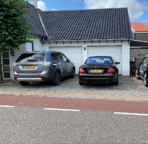 Mitsubishi Outlander PHEV Executive Edition