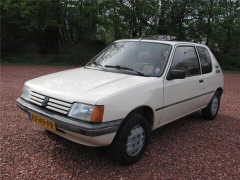 Peugeot 205 XR 1.6