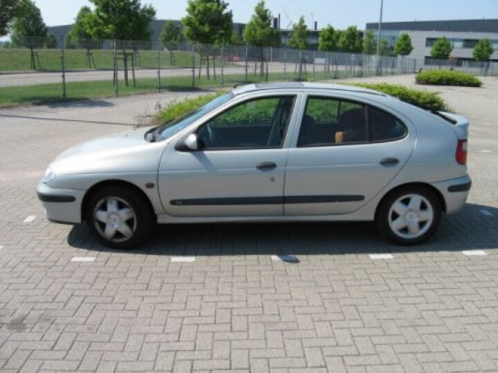 Renault Mégane RXI 1.6 16V (2000)