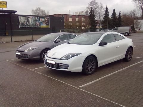 Renault Laguna Coupé 2.0 dCi 150 (2012)