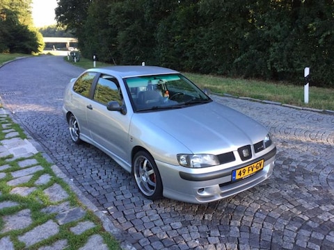 Seat Cordoba 2-drs 1.8 20VT Cupra (2000)
