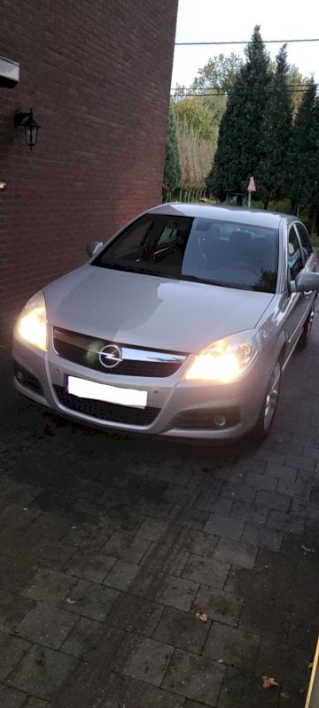 Opel Vectra 1.9 CDTi 120pk Cosmo (2007)