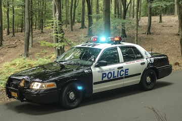 Ford Crown Victoria Police Interceptor (2000)