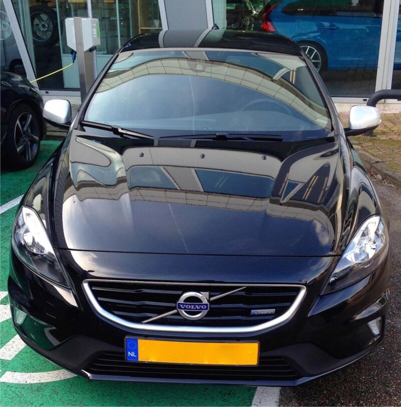 Volvo V40 T2 R-Design (2014)