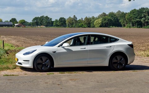 Tesla Model 3 Long Range AWD