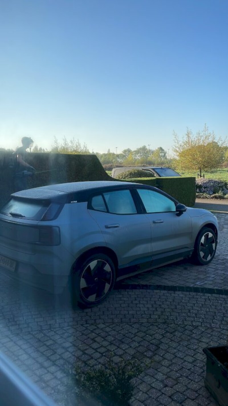Volvo EX30 Single Motor Extended Range Plus (2024)