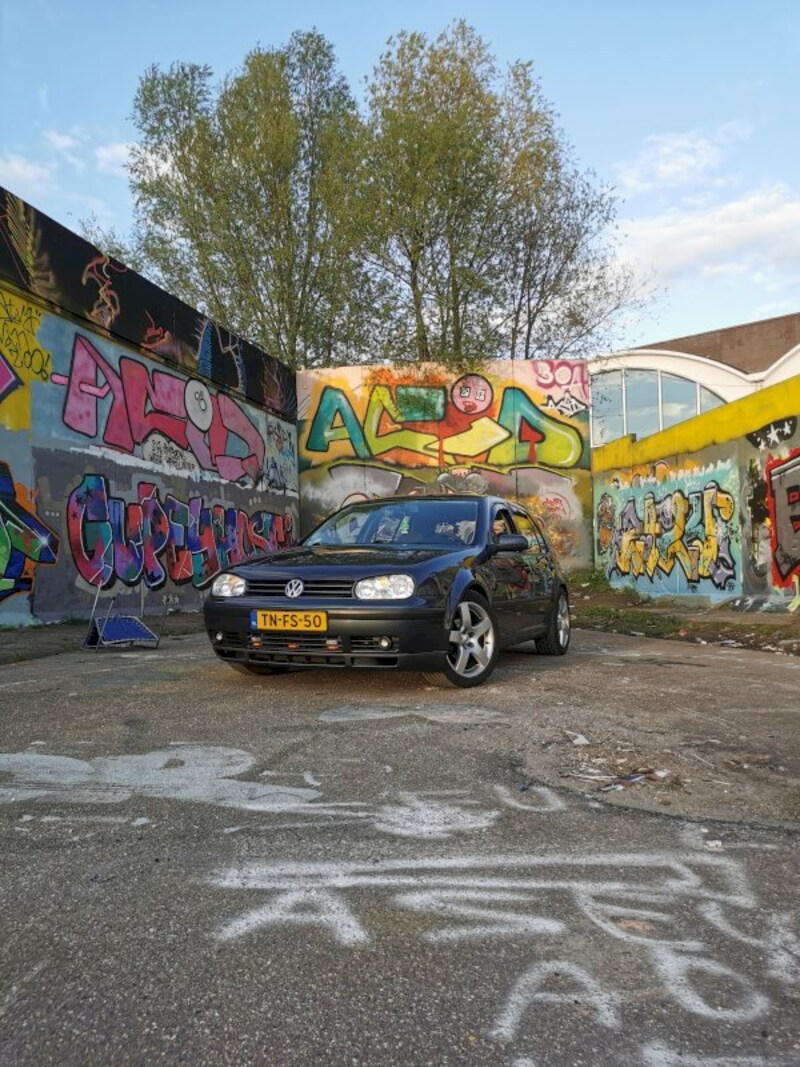Volkswagen Golf 1.6 (1998)
